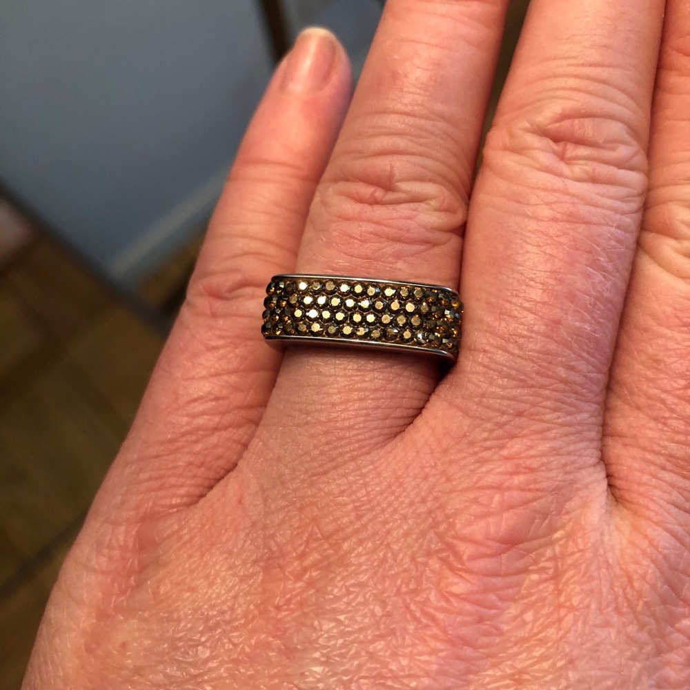 Henri bendel light orange crystal ring sz.7